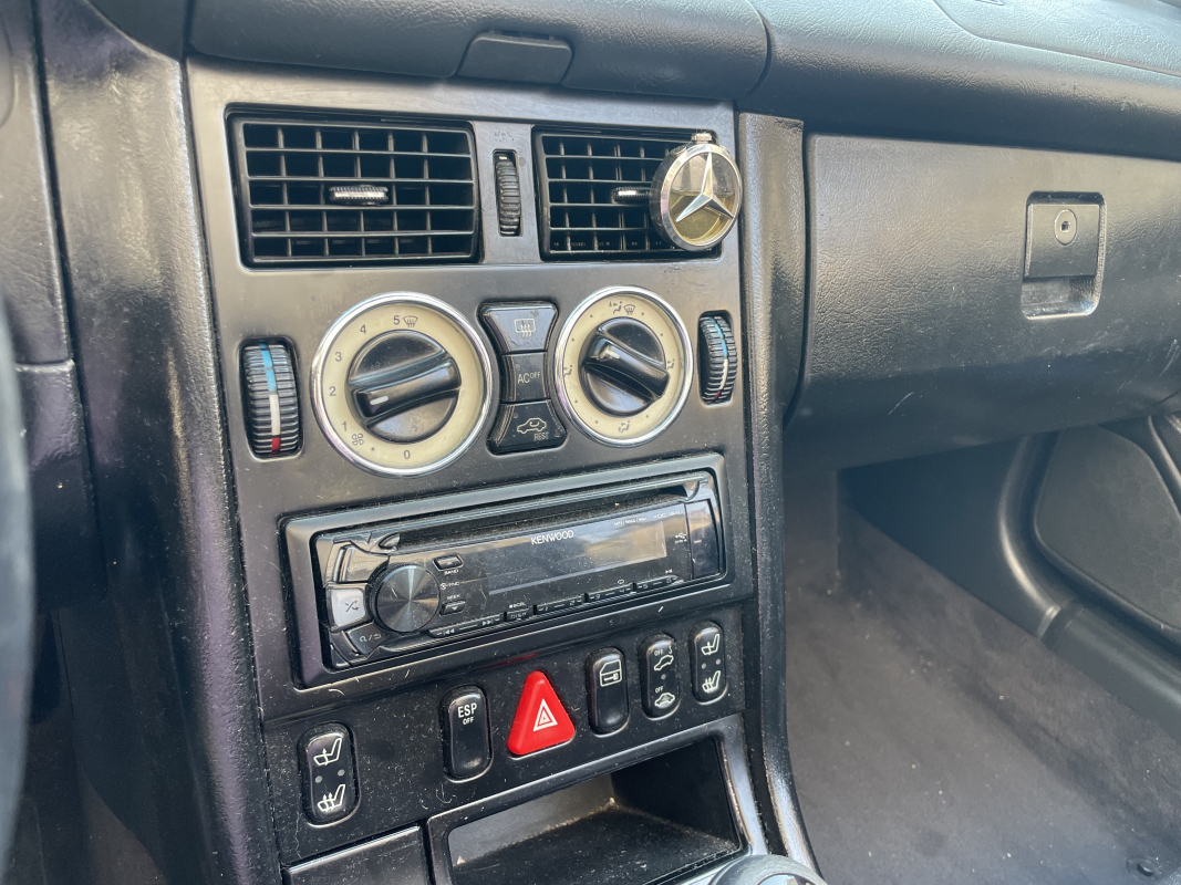 Mercedes SLK — 12