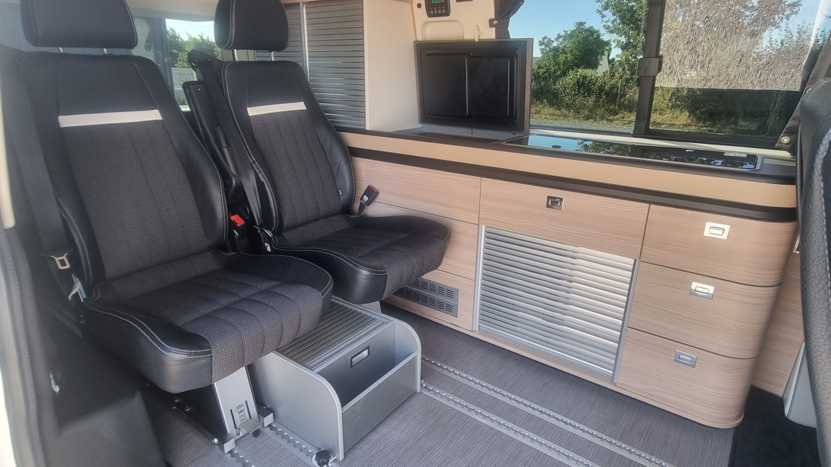 Volkswagen Transporter — 24