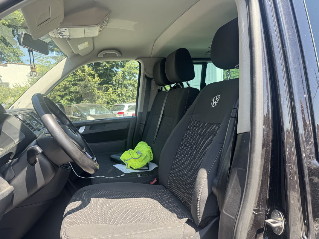 Volkswagen Caravelle — 15