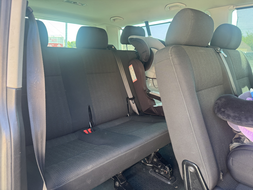 Volkswagen Caravelle — 11