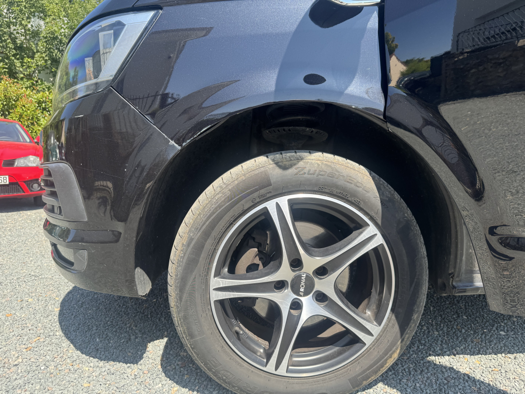 Volkswagen Caravelle — 26