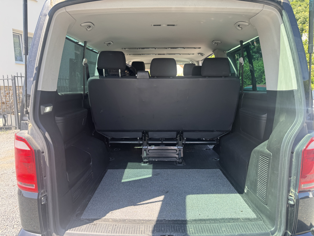 Volkswagen Caravelle — 9