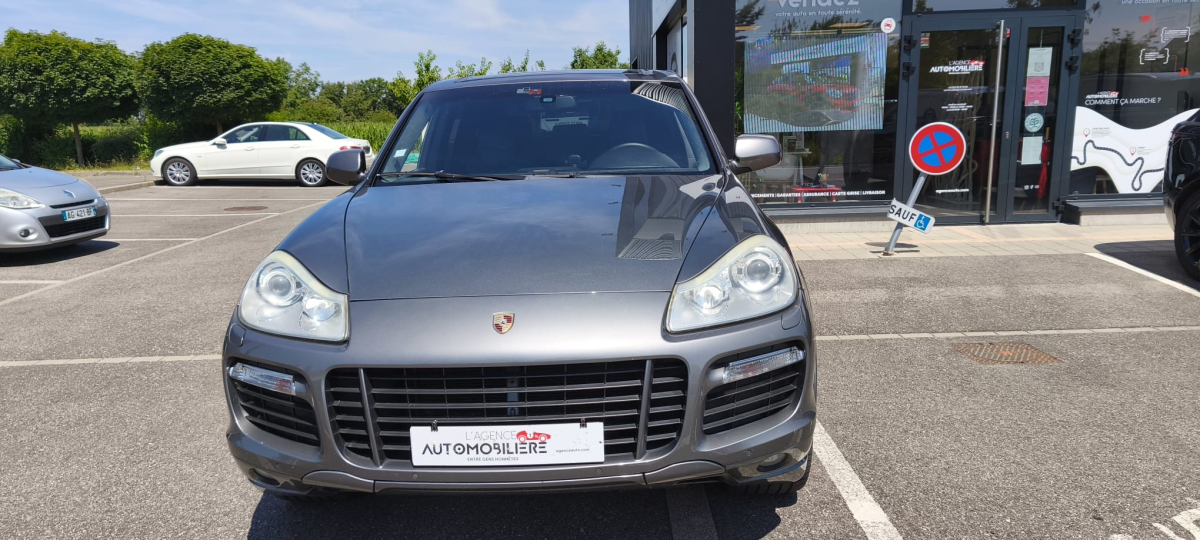Porsche Cayenne — 2