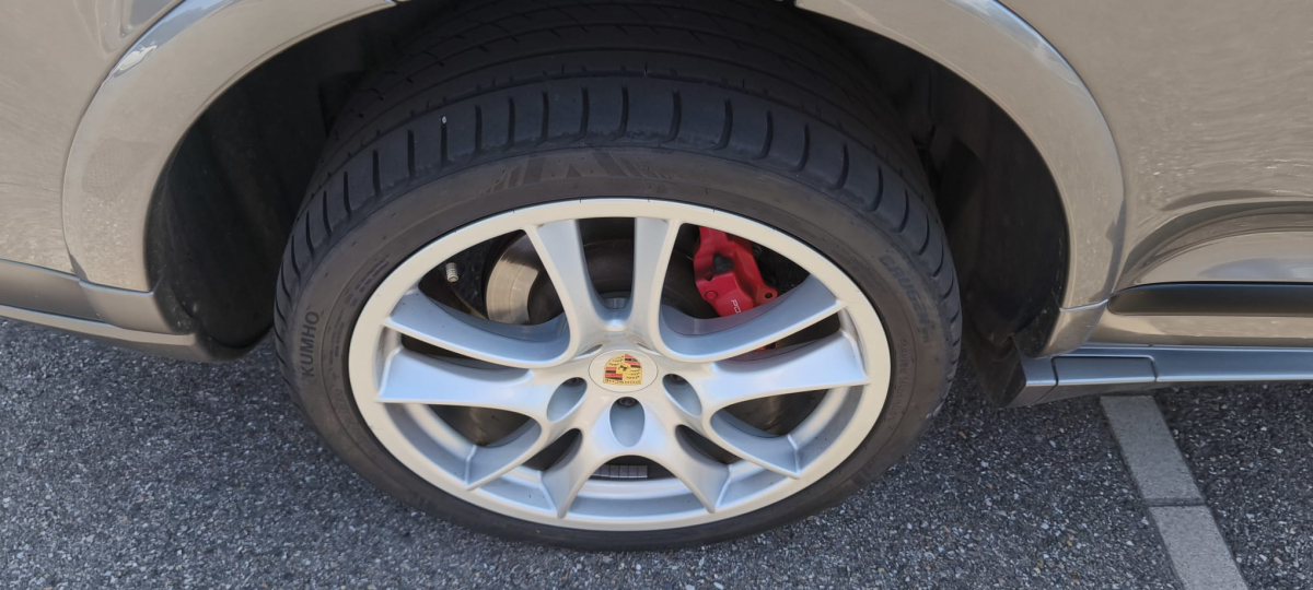Porsche Cayenne — 23