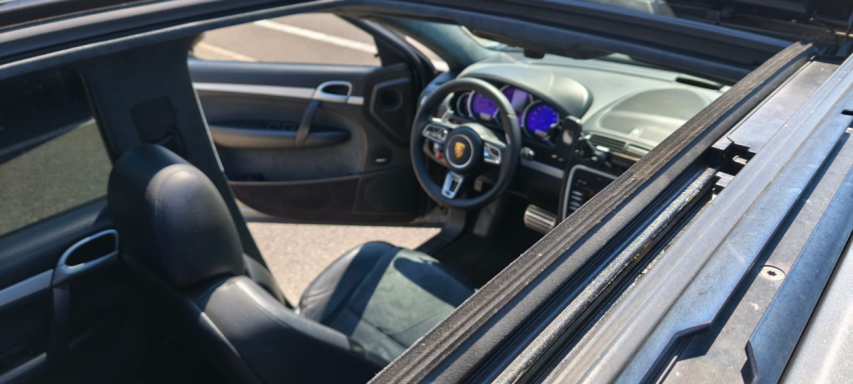 Porsche Cayenne — 37