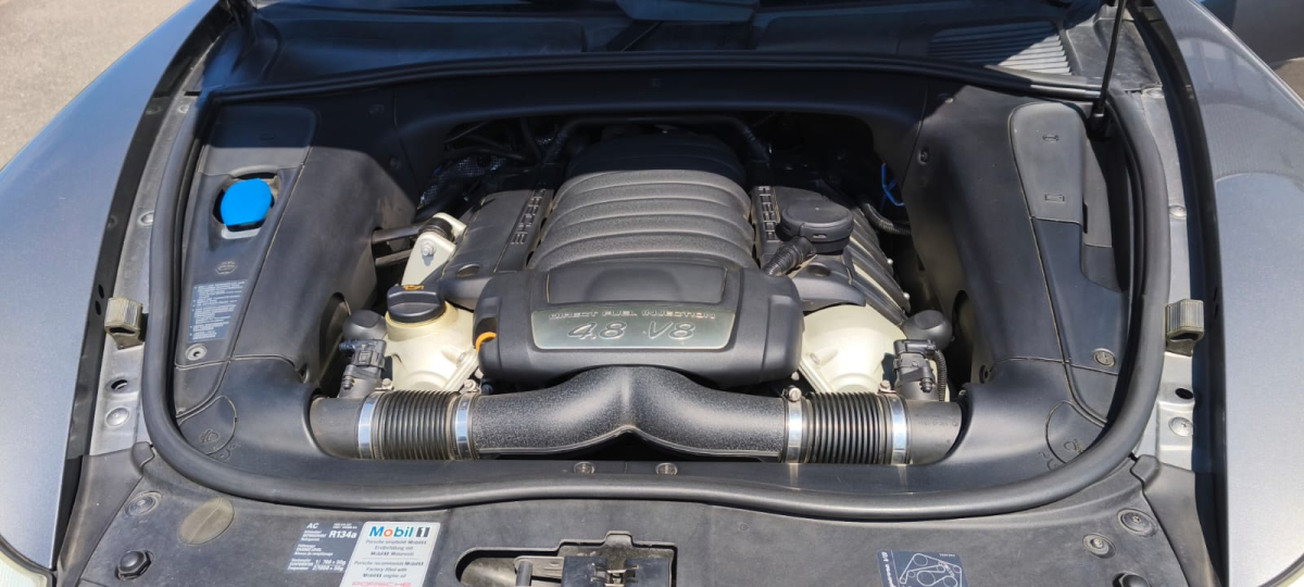 Porsche Cayenne — 39
