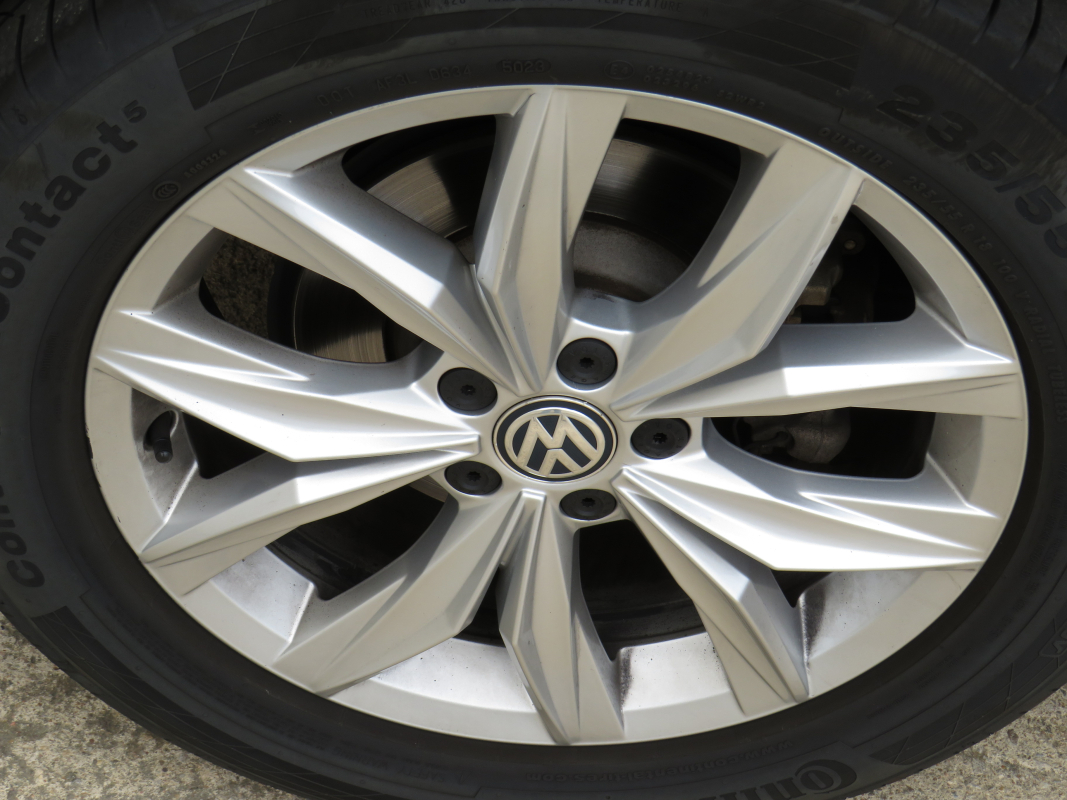 Volkswagen Tiguan — 24