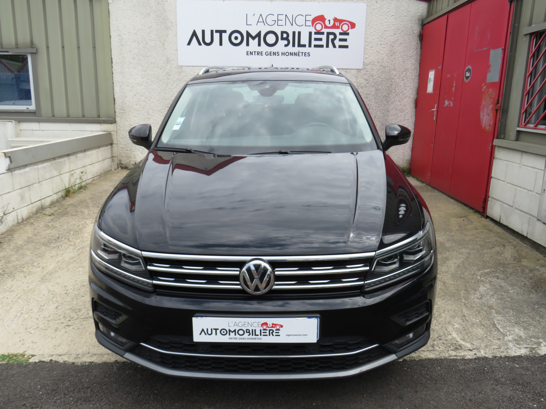 Volkswagen Tiguan — 2