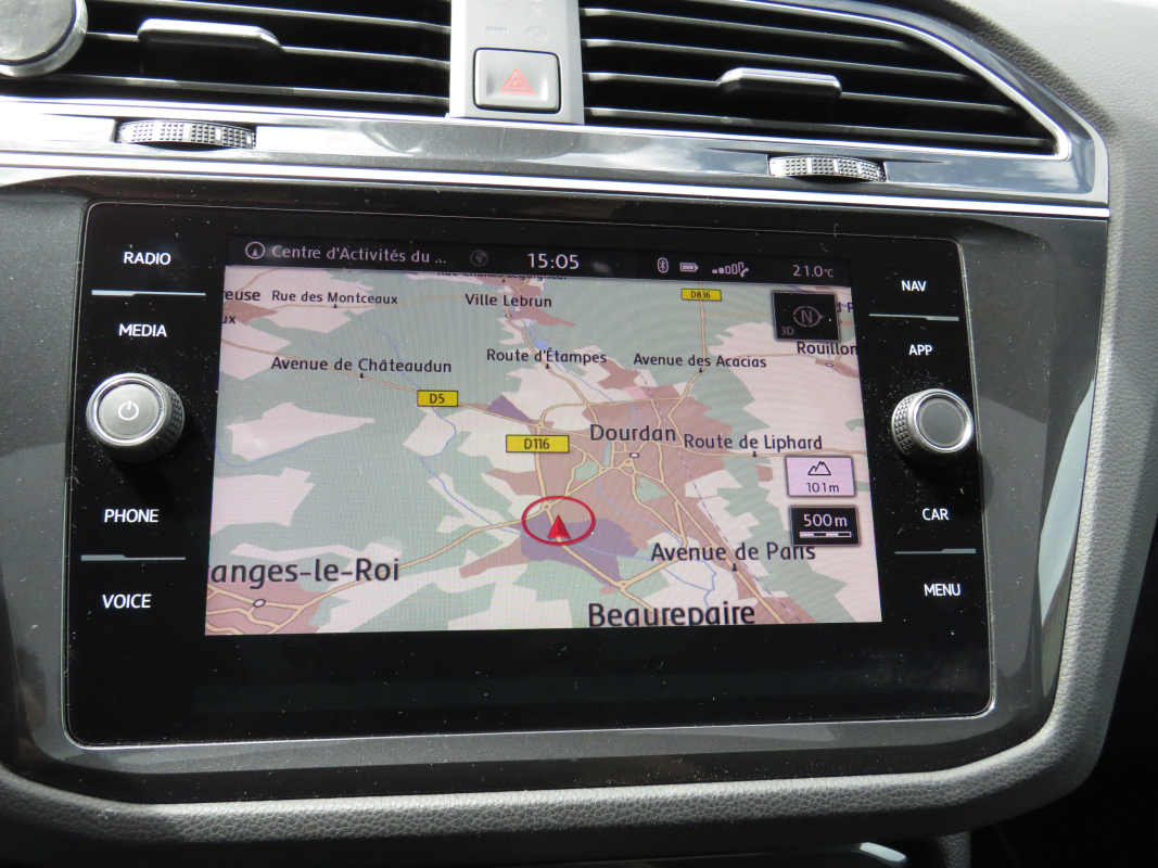 Volkswagen Tiguan — 15
