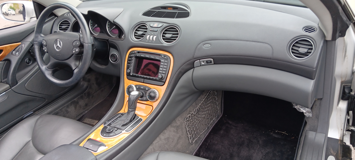 Mercedes SL — 10