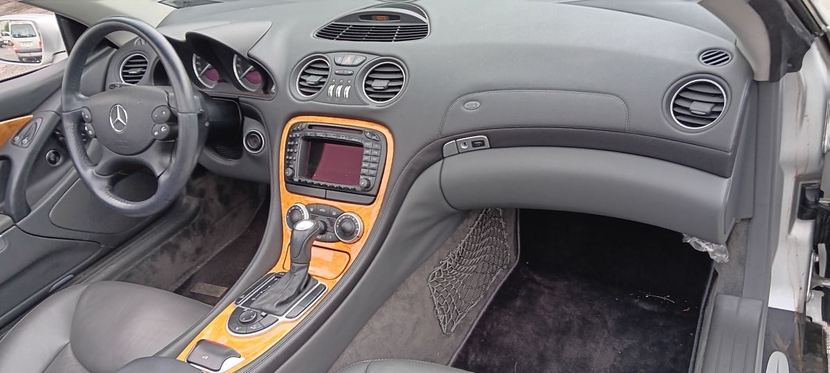 Mercedes SL — 23