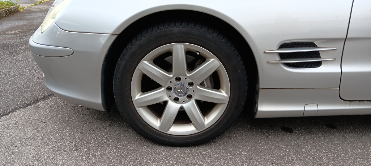 Mercedes SL — 17