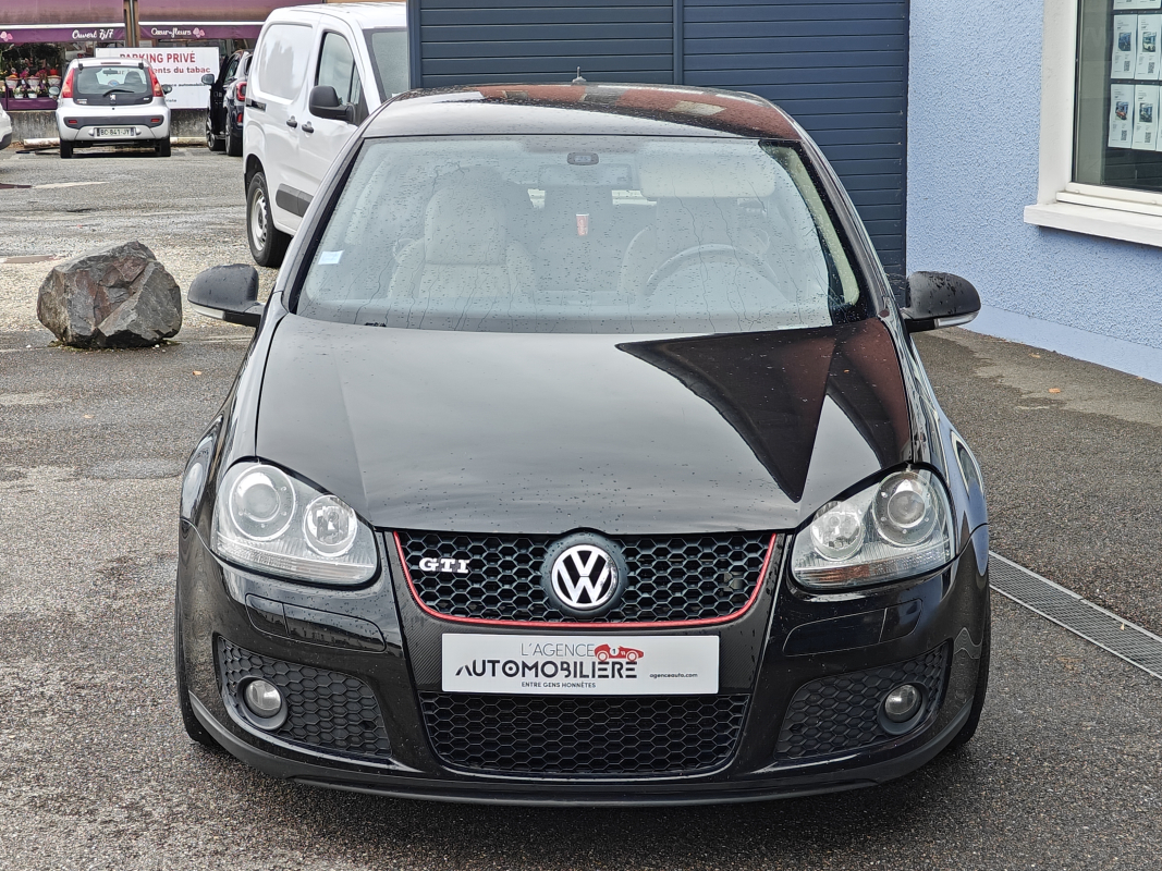 Volkswagen Golf — 2