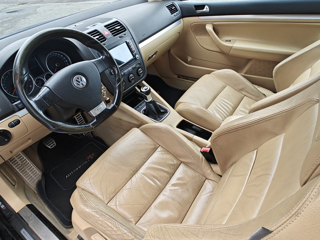 Volkswagen Golf — 10