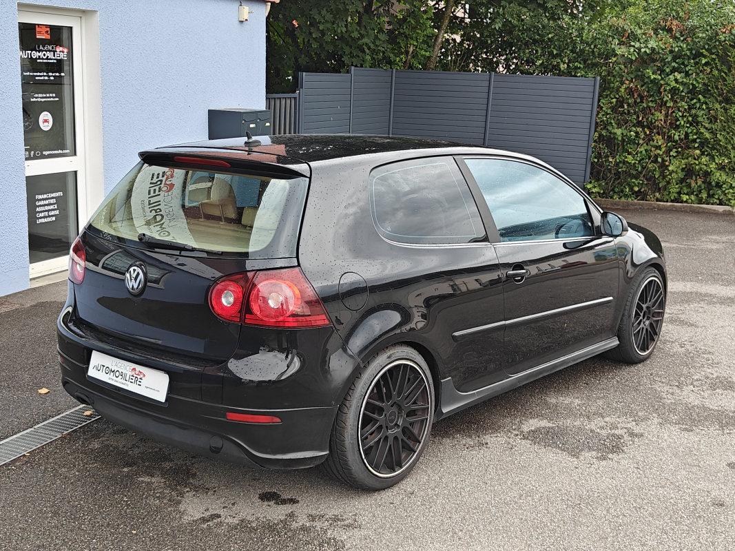 Volkswagen Golf — 7