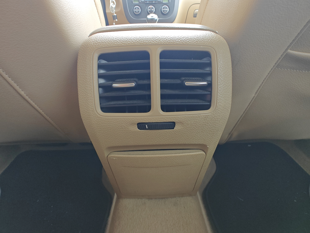 Volkswagen Golf — 29