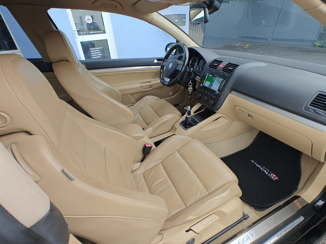 Volkswagen Golf — 15
