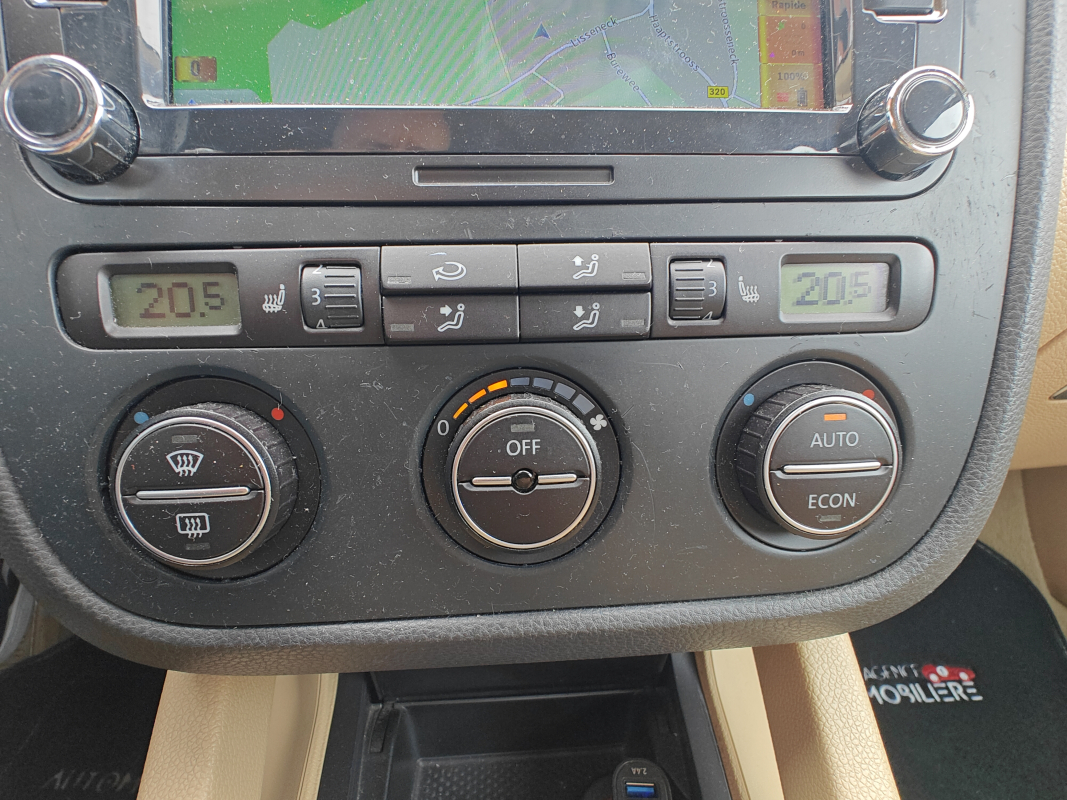 Volkswagen Golf — 27