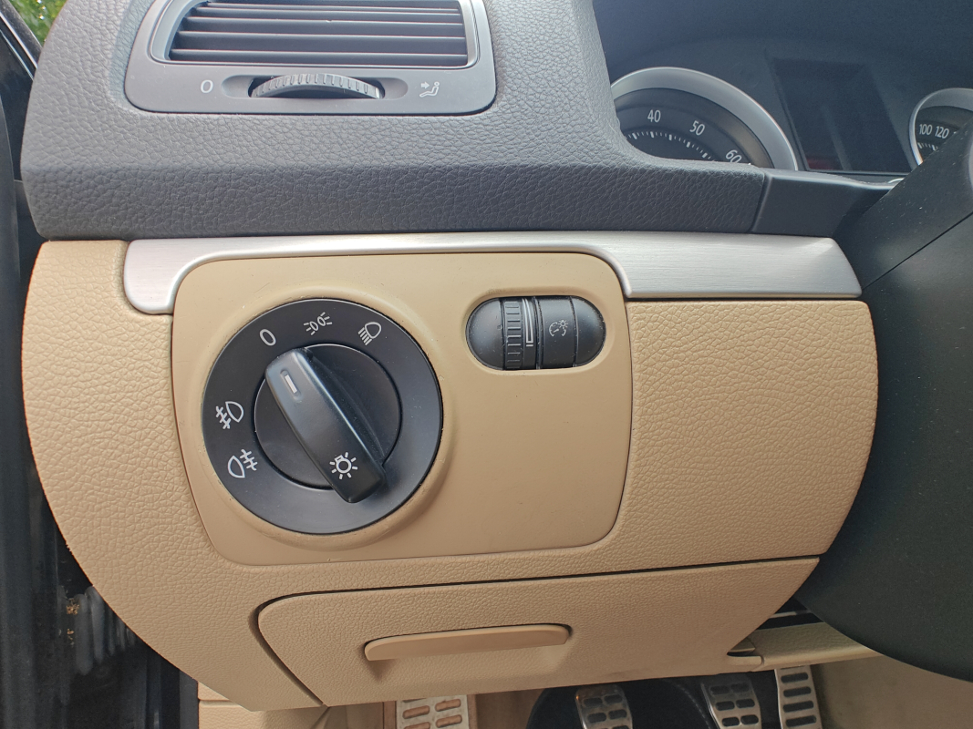 Volkswagen Golf — 22