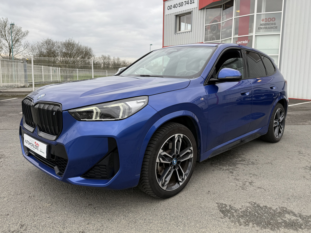 Bmw iX1 — 7