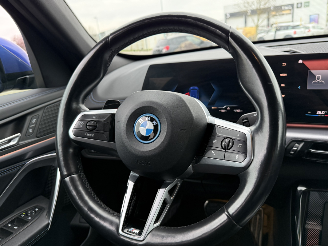 Bmw iX1 — 13