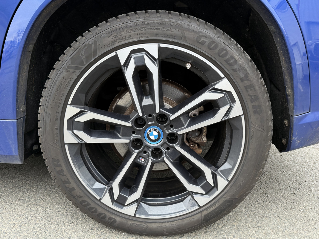 Bmw iX1 — 36