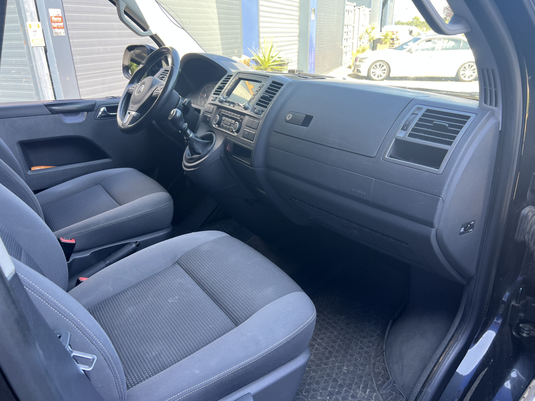 Volkswagen Multivan — 24