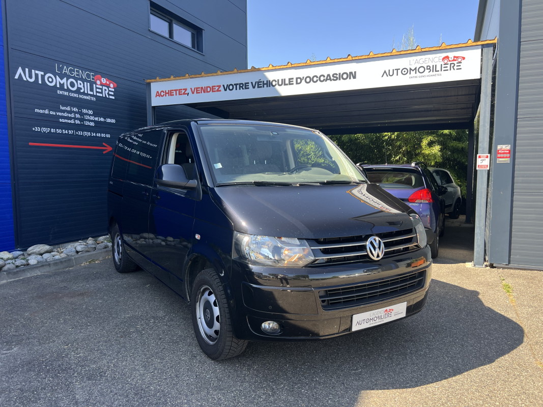 Volkswagen Multivan — 2