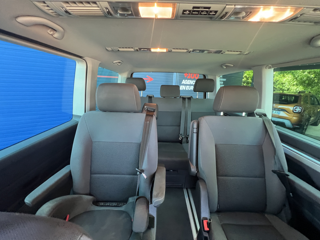 Volkswagen Multivan — 25