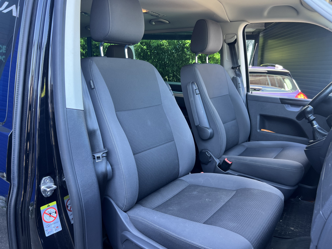 Volkswagen Multivan — 23