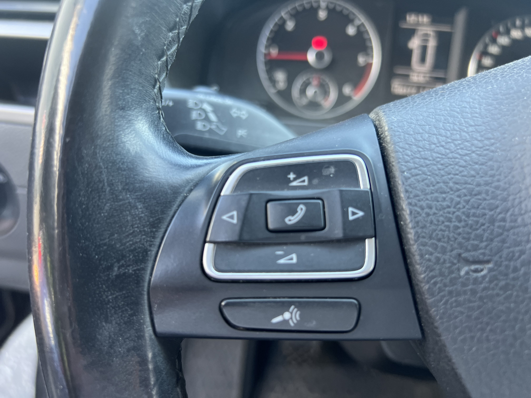 Volkswagen Multivan — 19