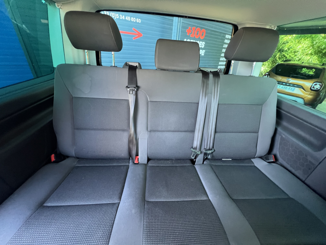 Volkswagen Multivan — 27