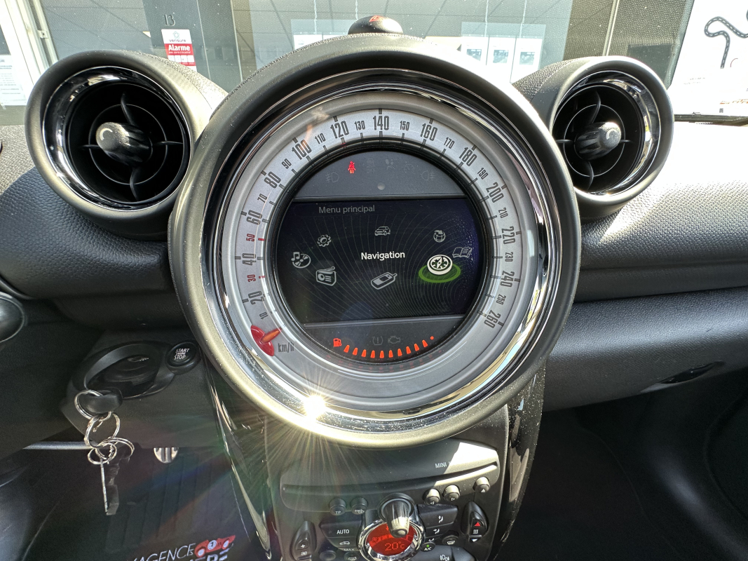 Mini Countryman — 14