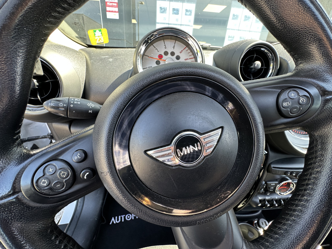 Mini Countryman — 12