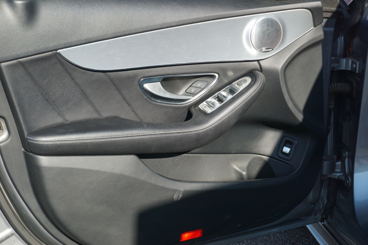 Mercedes Classe C — 26