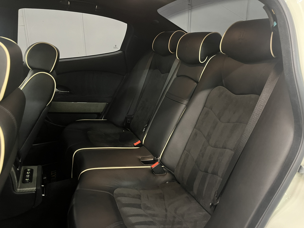 Maserati Quattroporte — 13