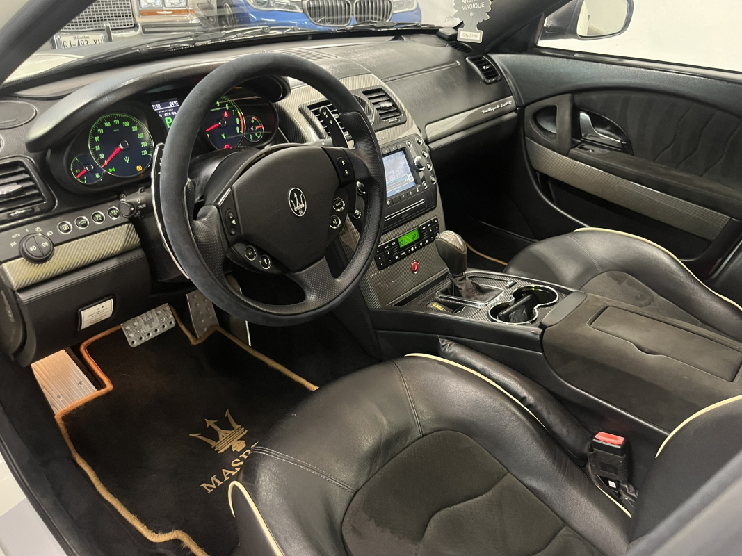 Maserati Quattroporte — 11