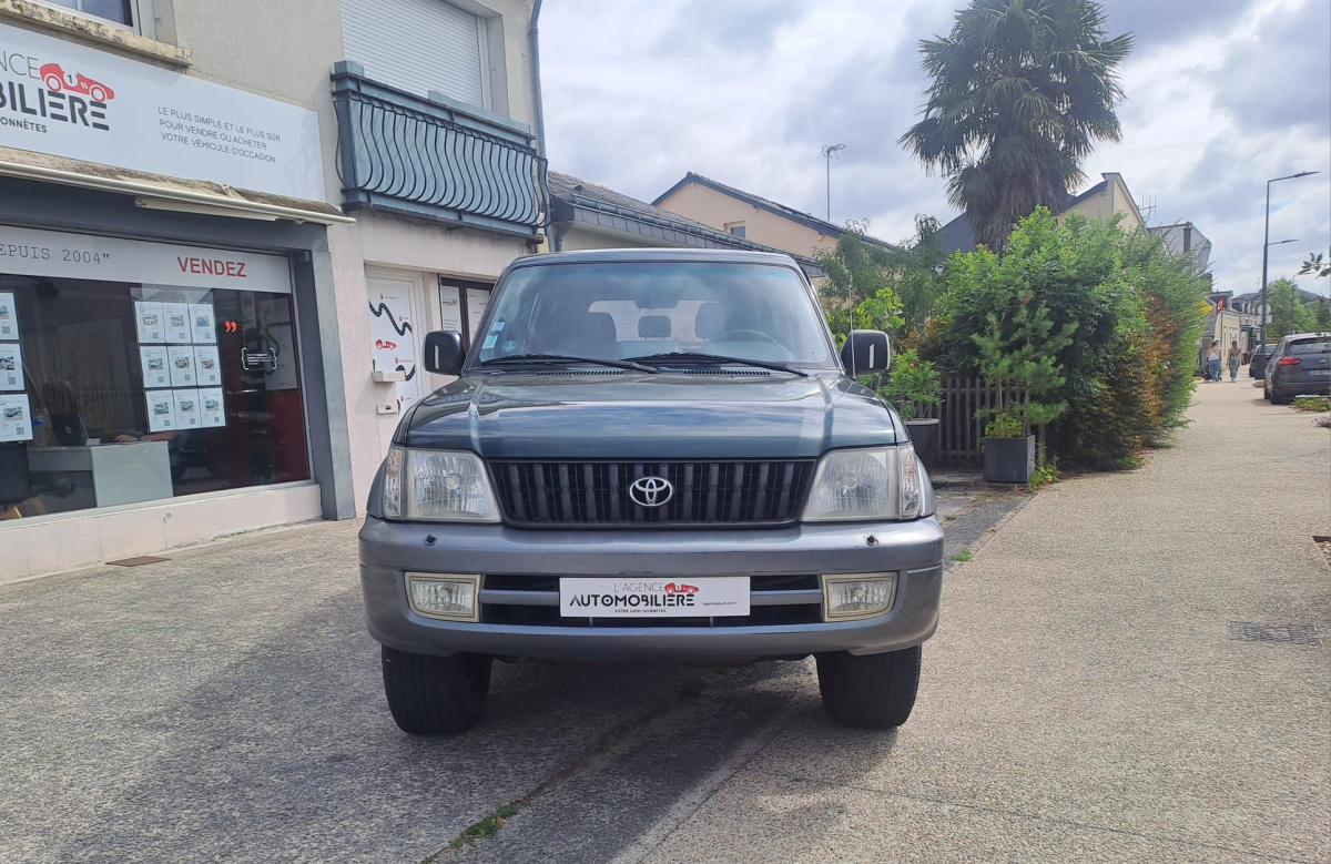 Toyota Land Cruiser — 2
