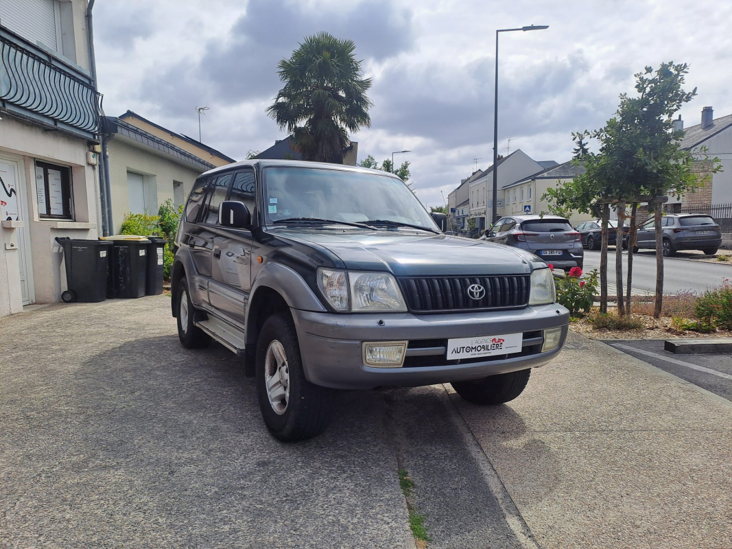 Toyota Land Cruiser — 3