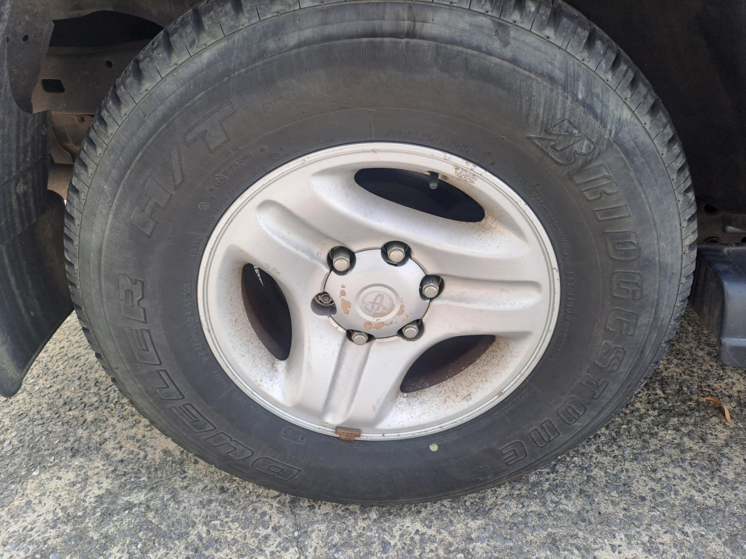 Toyota Land Cruiser — 22