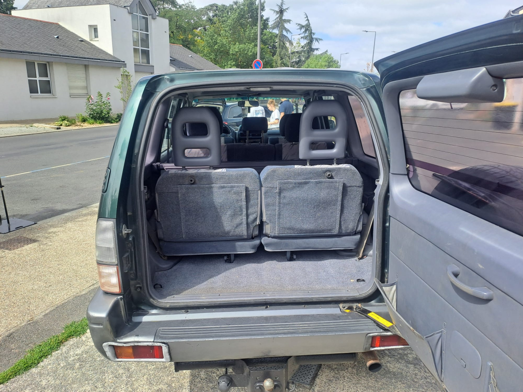 Toyota Land Cruiser — 15