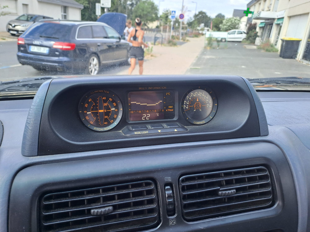 Toyota Land Cruiser — 17