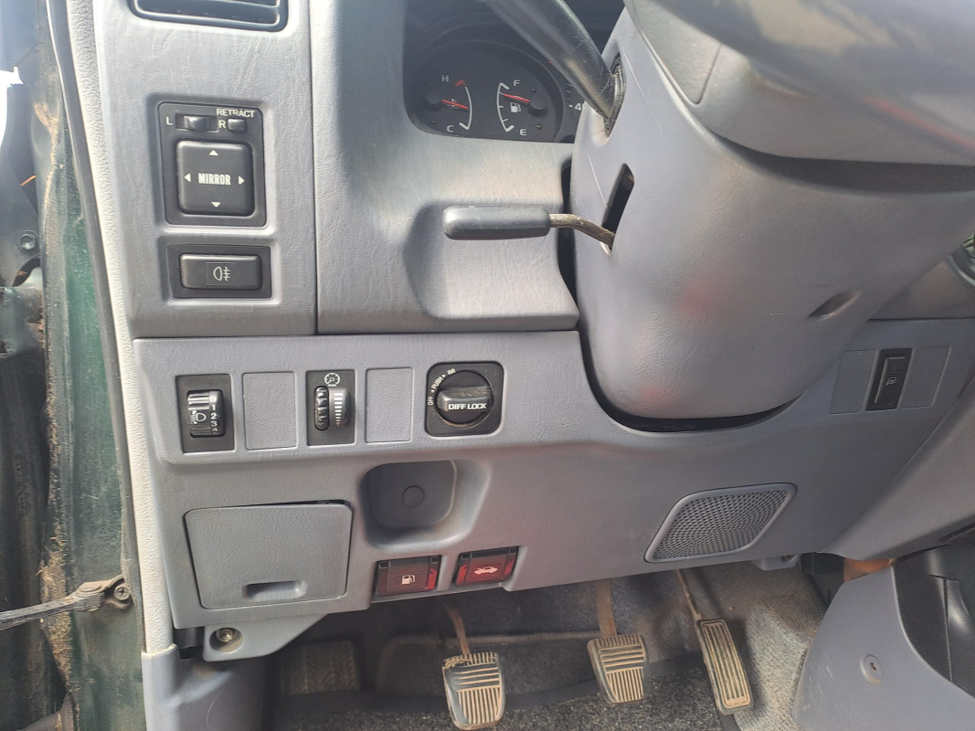 Toyota Land Cruiser — 26