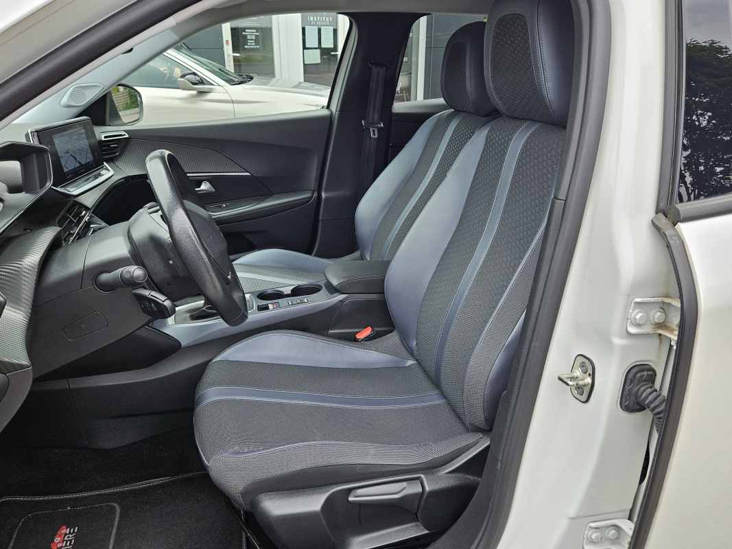 Peugeot 2008 — 39