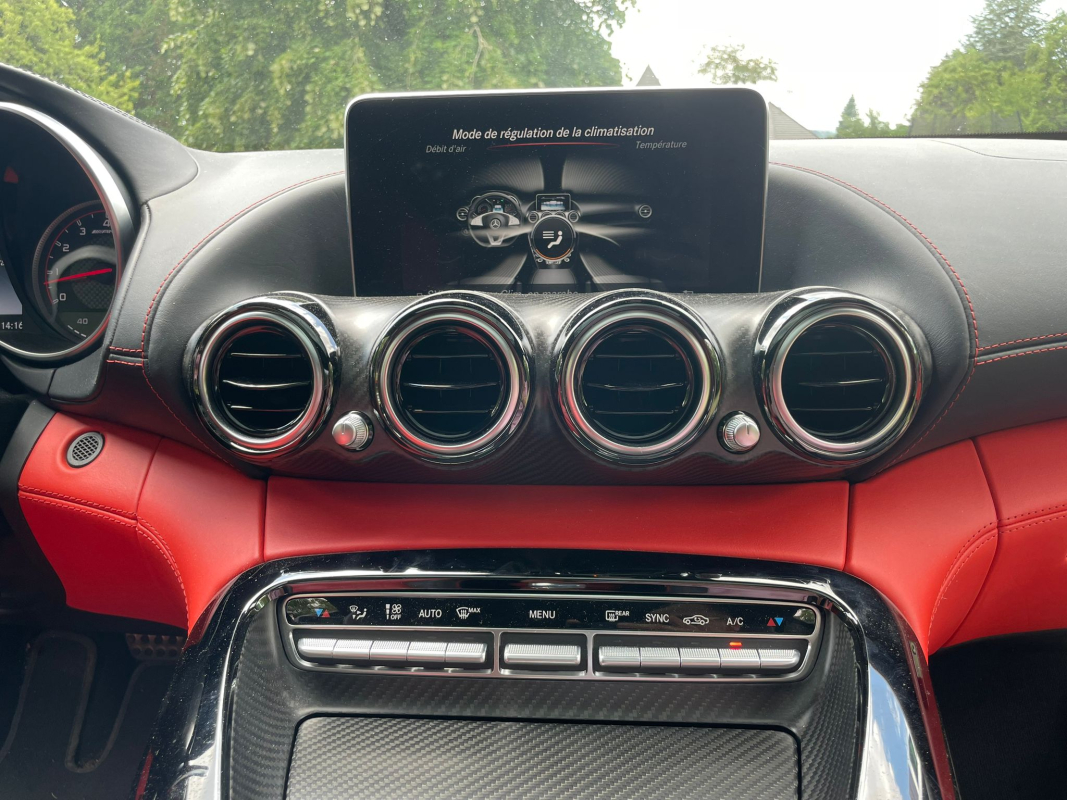 Mercedes AMG-GT — 17