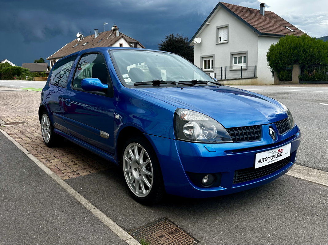 Renault Clio — 3