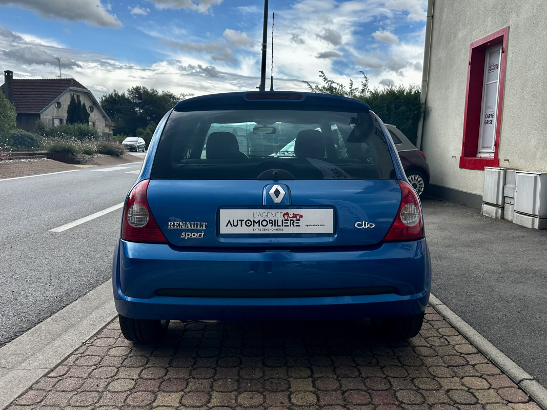 Renault Clio — 6