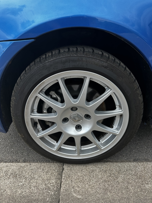 Renault Clio — 9