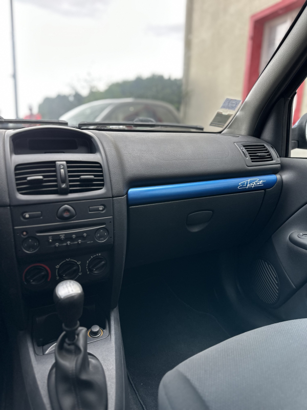 Renault Clio — 33