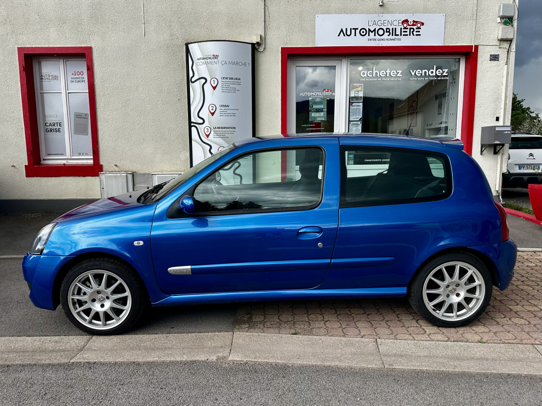 Renault Clio — 8
